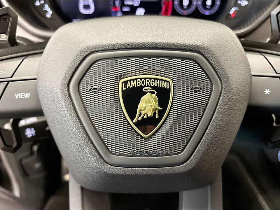2023 Lamborghini Urus Performante - Image 25 of 31