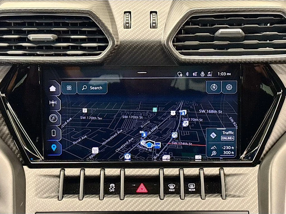 2023 Lamborghini Urus Performante - Image 12 of 31