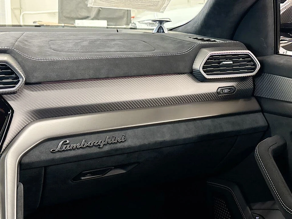 2023 Lamborghini Urus Performante - Image 21 of 31