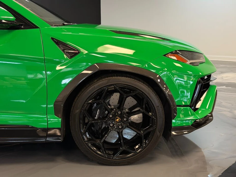 2023 Lamborghini Urus Performante - Image 20 of 29