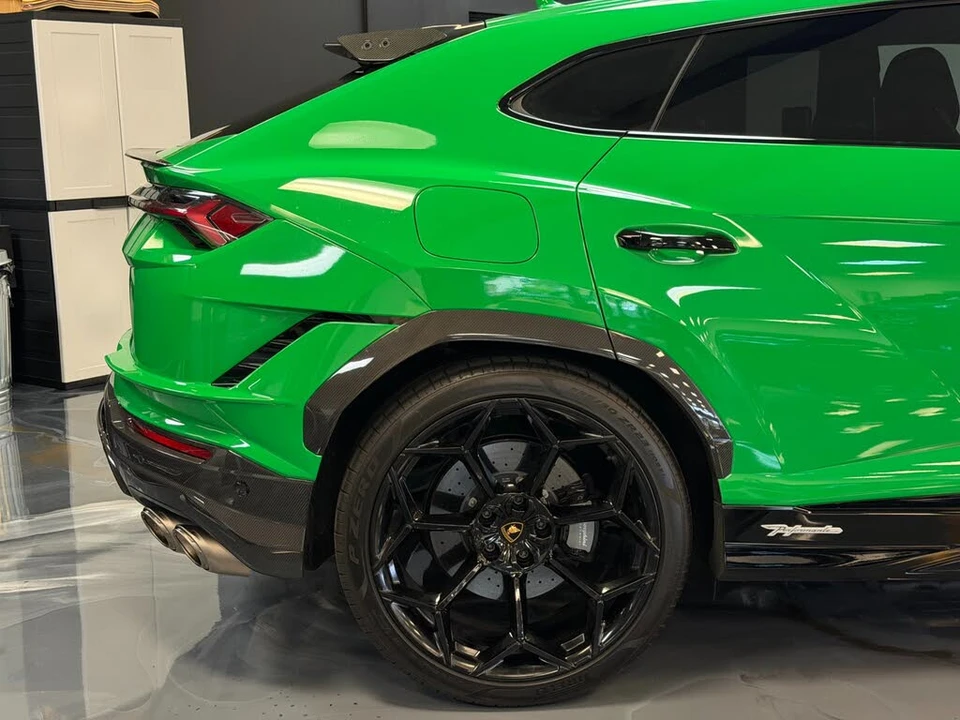 2023 Lamborghini Urus Performante - Image 19 of 29