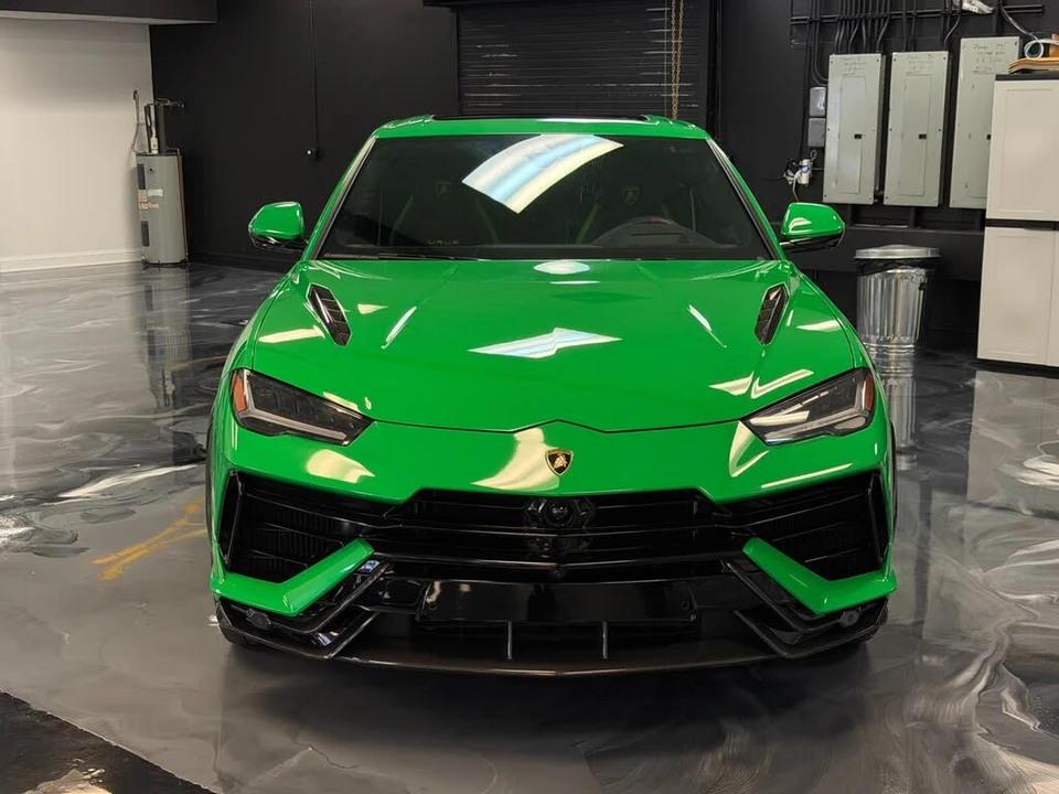 2023 Lamborghini Urus Performante - Image 2 of 29