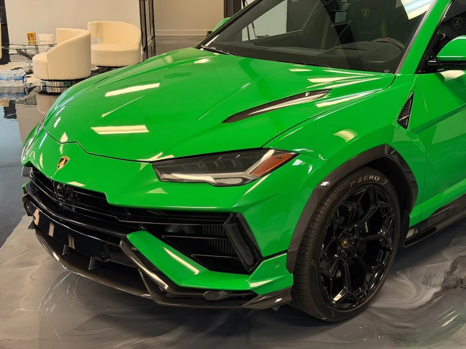 2023 Lamborghini Urus Performante - Image 4 of 29
