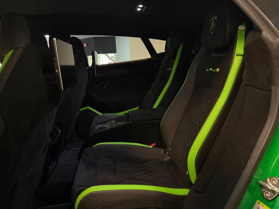 2023 Lamborghini Urus Performante - Image 10 of 29