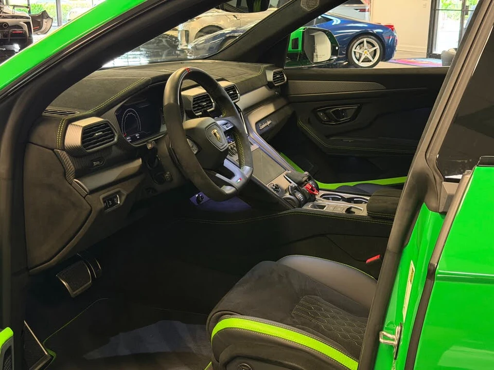 2023 Lamborghini Urus Performante - Image 6 of 29