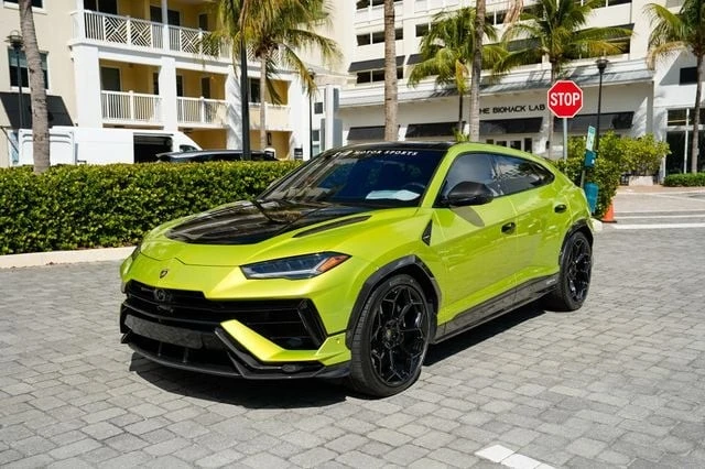 2023 Lamborghini Urus Performante - Image 2 of 21