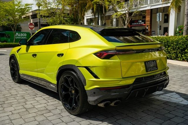 2023 Lamborghini Urus Performante - Image 19 of 21