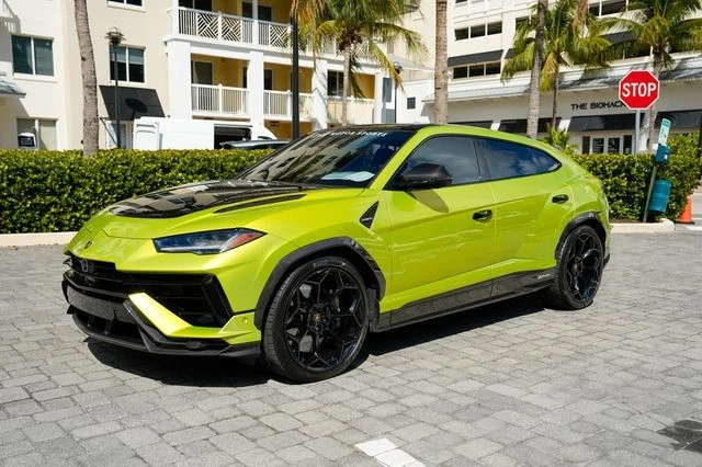 2023 Lamborghini Urus Performante - Image 9 of 21