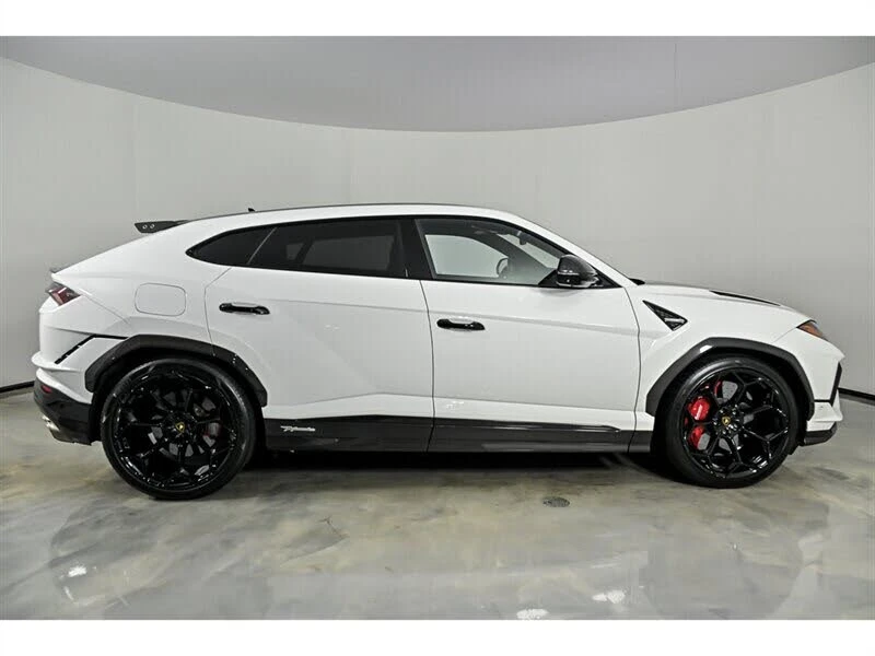 2023 Lamborghini Urus Performante - Image 10 of 31