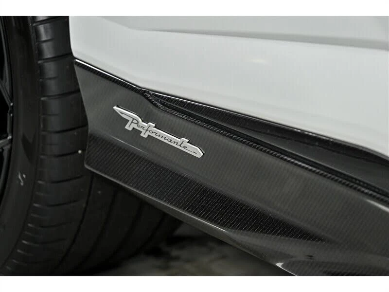 2023 Lamborghini Urus Performante - Image 13 of 31