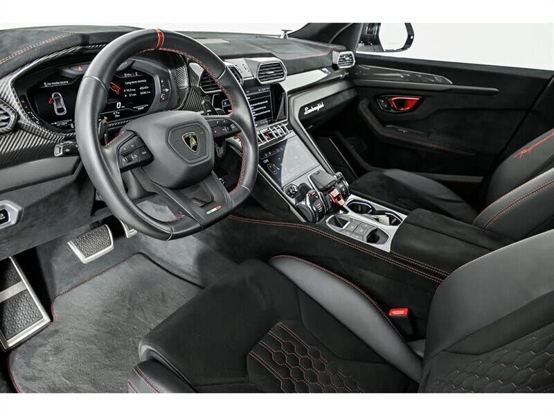 2023 Lamborghini Urus Performante - Image 22 of 31