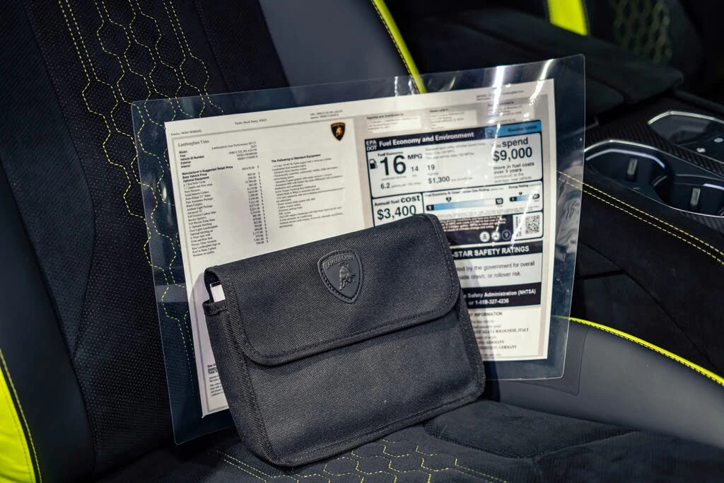 2023 Lamborghini Urus Performante - Image 31 of 31