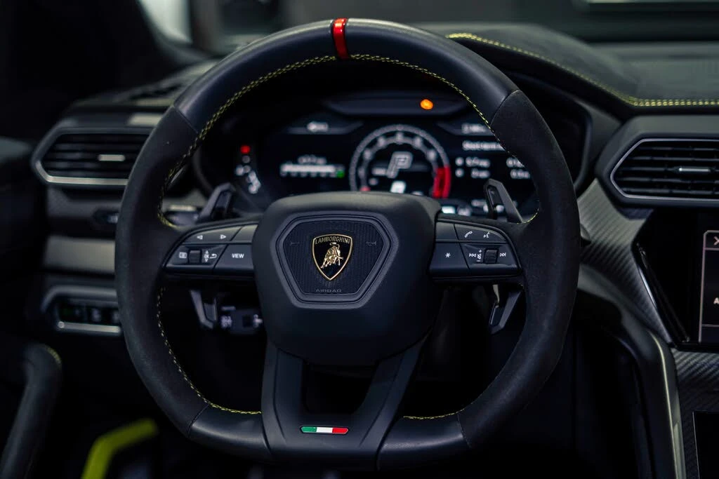 2023 Lamborghini Urus Performante - Image 10 of 31