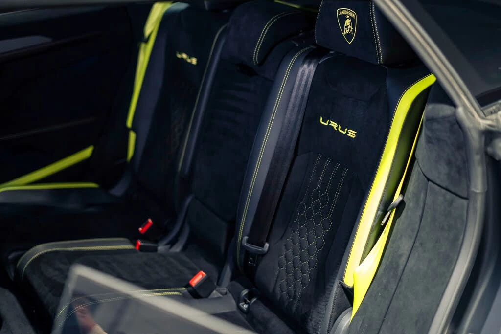 2023 Lamborghini Urus Performante - Image 12 of 31