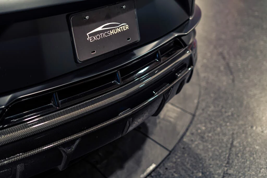 2023 Lamborghini Urus Performante - Image 9 of 31