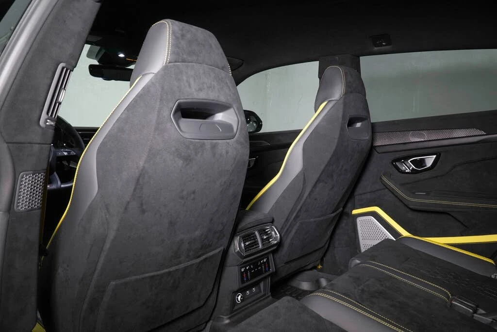 2023 Lamborghini Urus Performante - Image 23 of 31