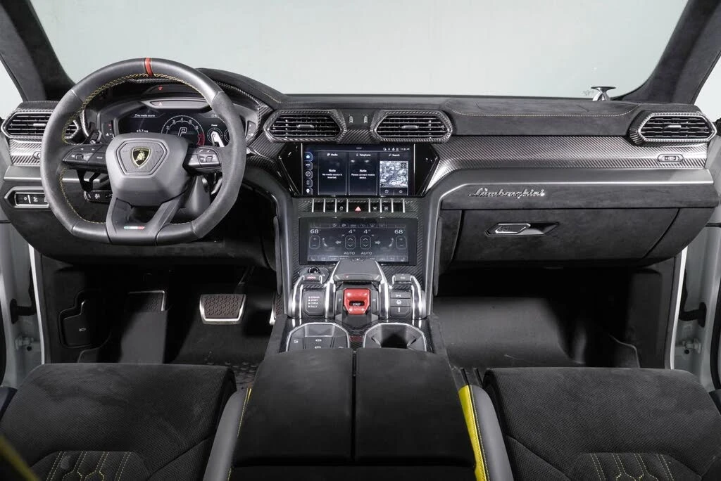 2023 Lamborghini Urus Performante - Image 10 of 31