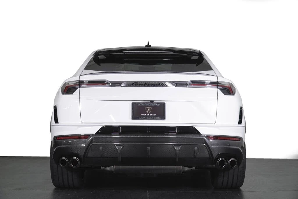 2023 Lamborghini Urus Performante - Image 17 of 31
