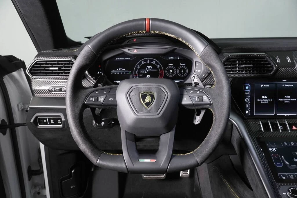 2023 Lamborghini Urus Performante - Image 11 of 31