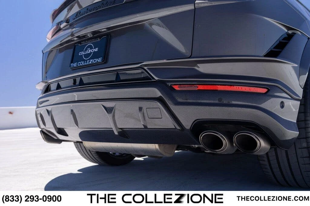 2023 Lamborghini Urus Performante - Image 27 of 31