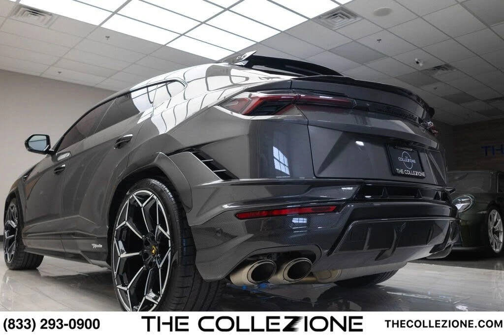 2023 Lamborghini Urus Performante - Image 19 of 31