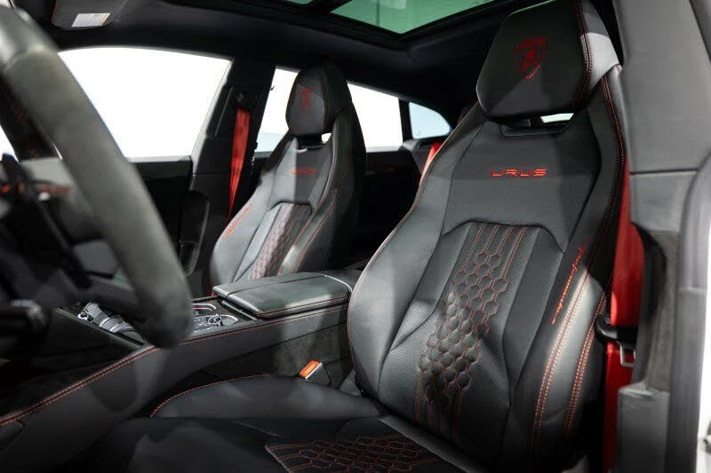 2023 Lamborghini Urus Performante - Image 18 of 26