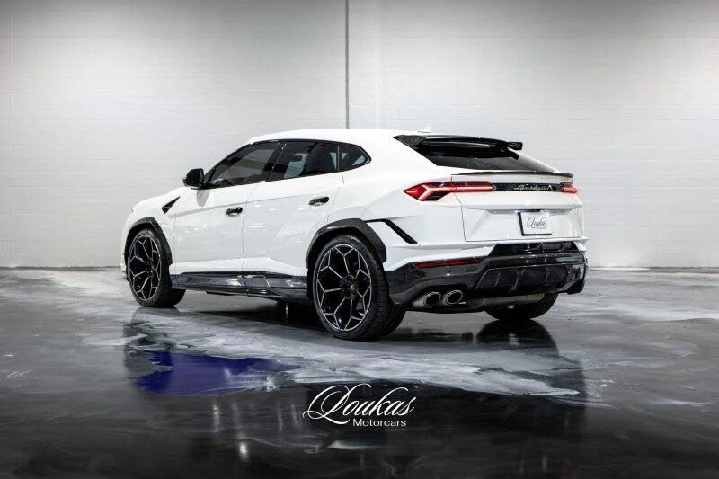 2023 Lamborghini Urus Performante - Image 3 of 26