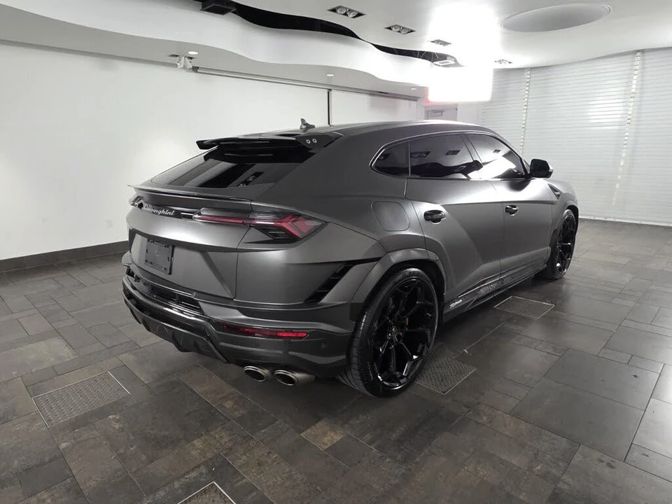 2023 Lamborghini Urus Performante - Image 27 of 29
