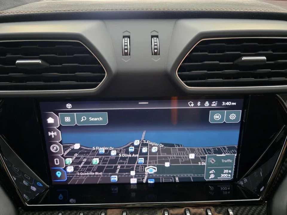 2023 Lamborghini Urus Performante - Image 17 of 29
