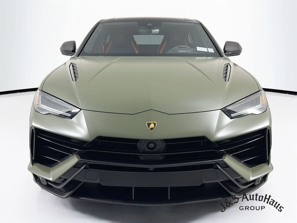 2023 Lamborghini Urus Performante - Image 2 of 31