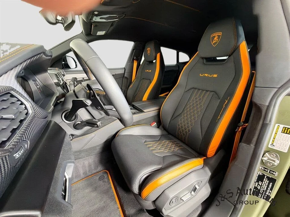 2023 Lamborghini Urus Performante - Image 11 of 31
