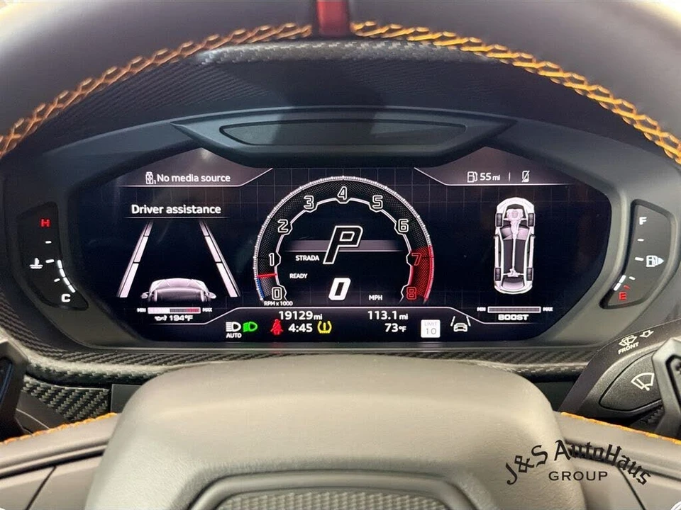 2023 Lamborghini Urus Performante - Image 15 of 31