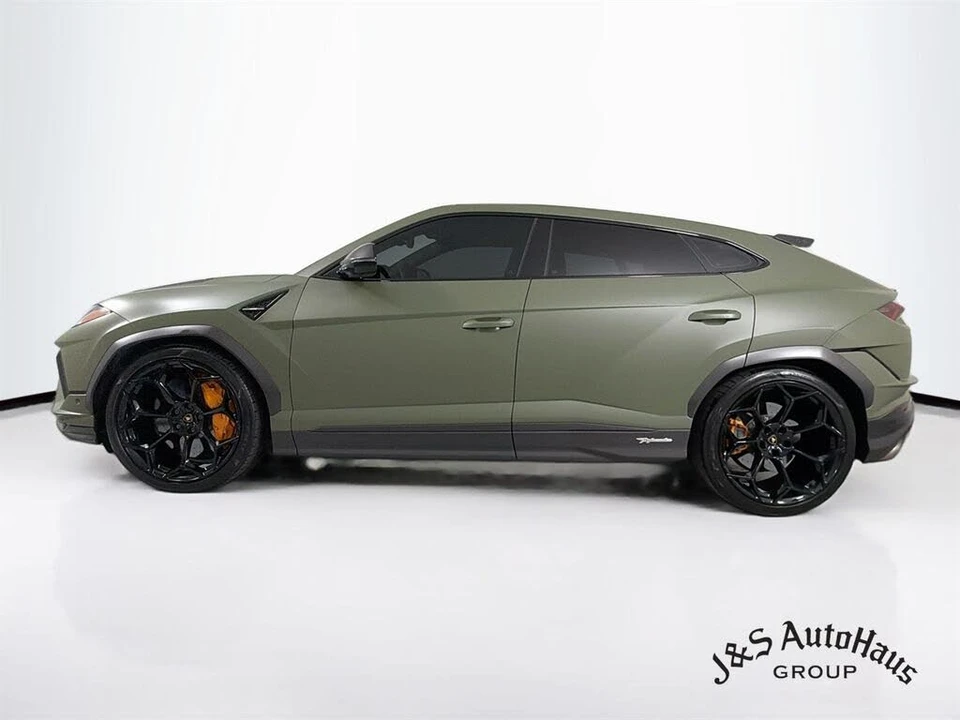 2023 Lamborghini Urus Performante - Image 4 of 31