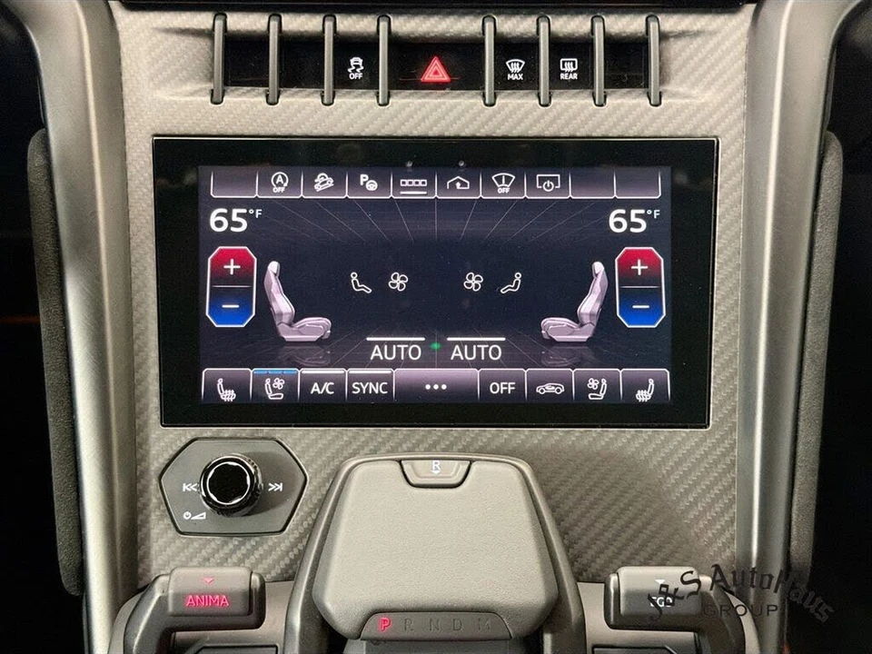2023 Lamborghini Urus Performante - Image 19 of 31