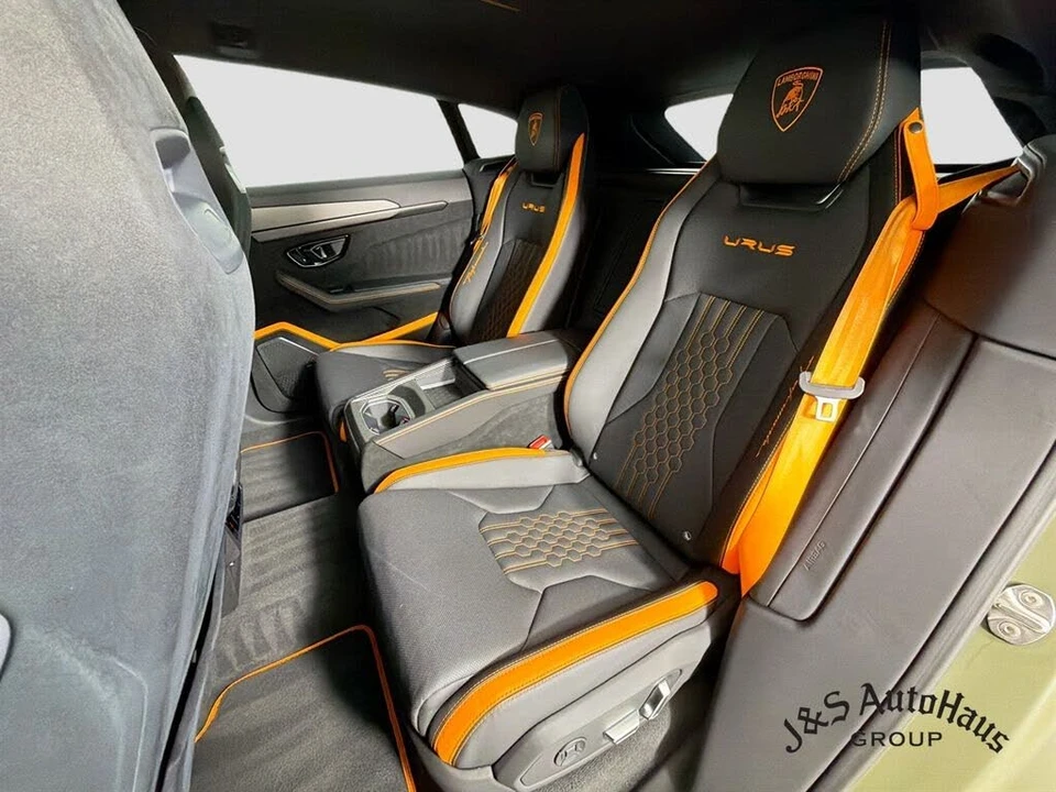 2023 Lamborghini Urus Performante - Image 26 of 31