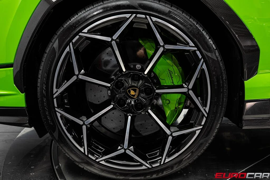 2023 Lamborghini Urus Performante - Image 29 of 31