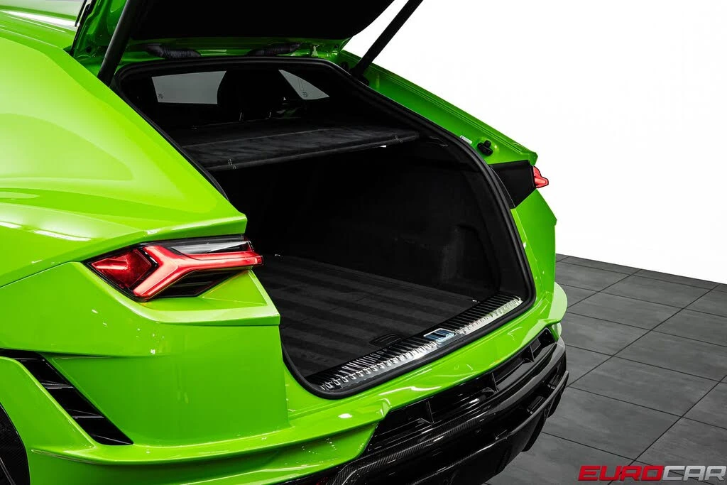 2023 Lamborghini Urus Performante - Image 24 of 31