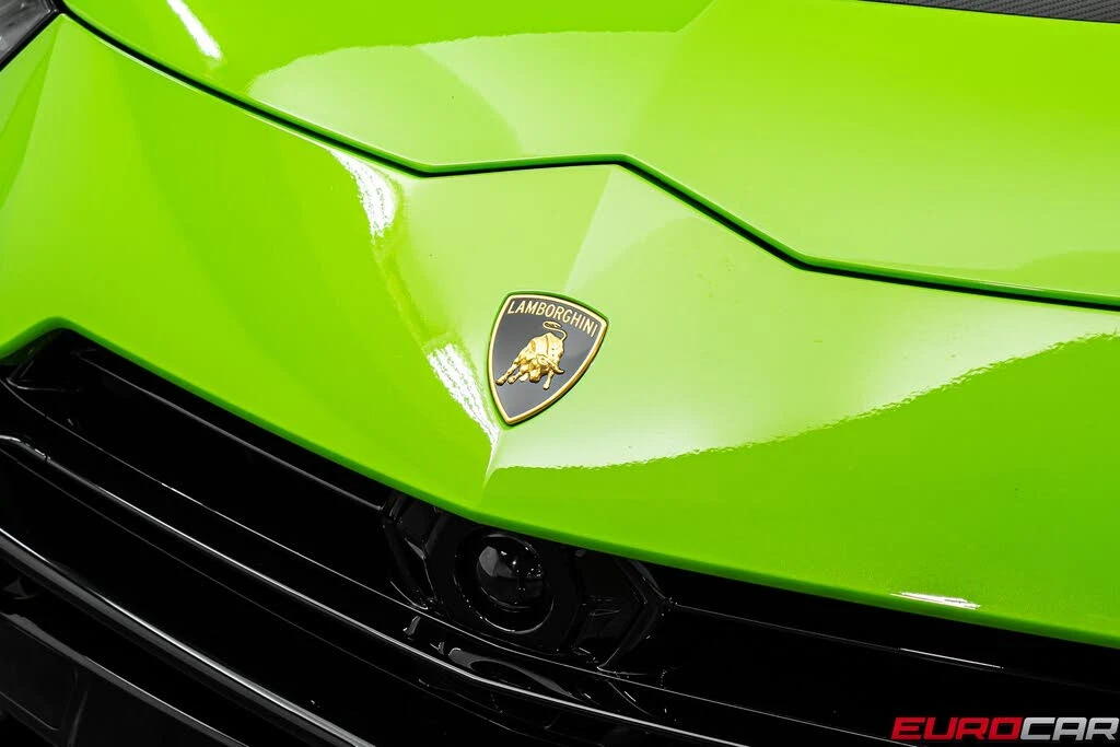 2023 Lamborghini Urus Performante - Image 11 of 31