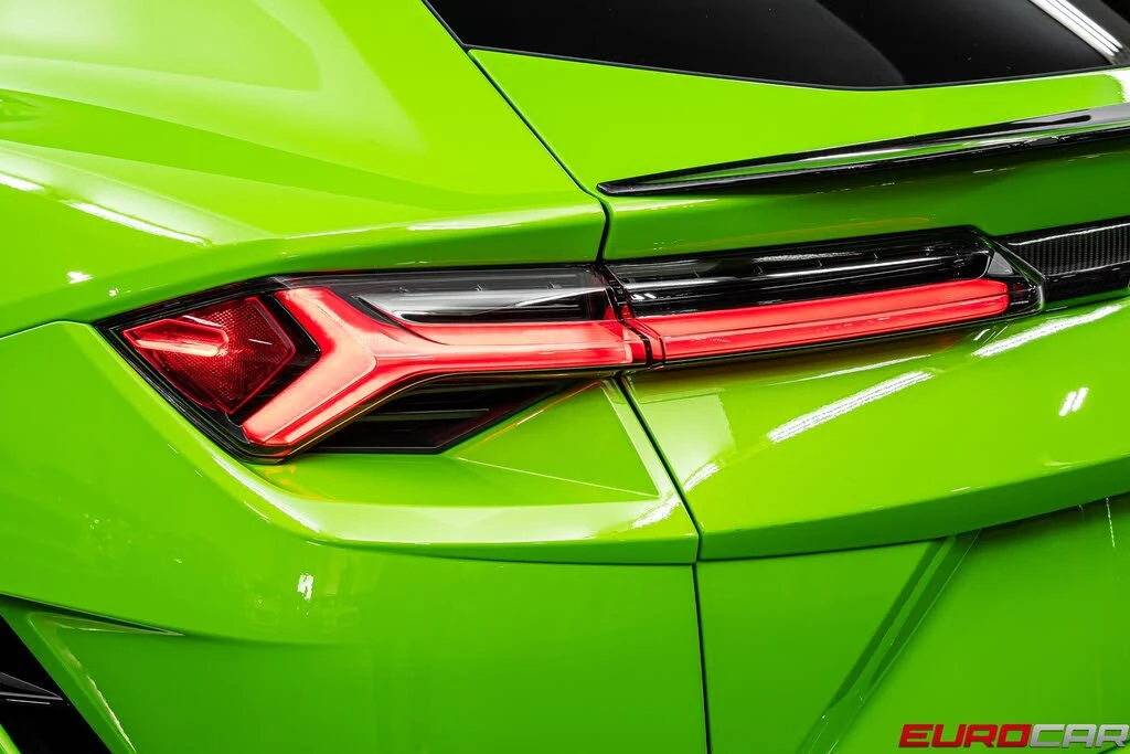 2023 Lamborghini Urus Performante - Image 26 of 31