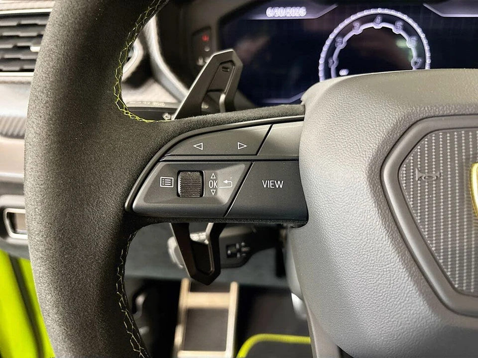 2023 Lamborghini Urus Performante - Image 26 of 31