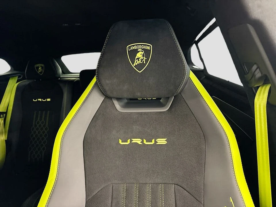 2023 Lamborghini Urus Performante - Image 18 of 31