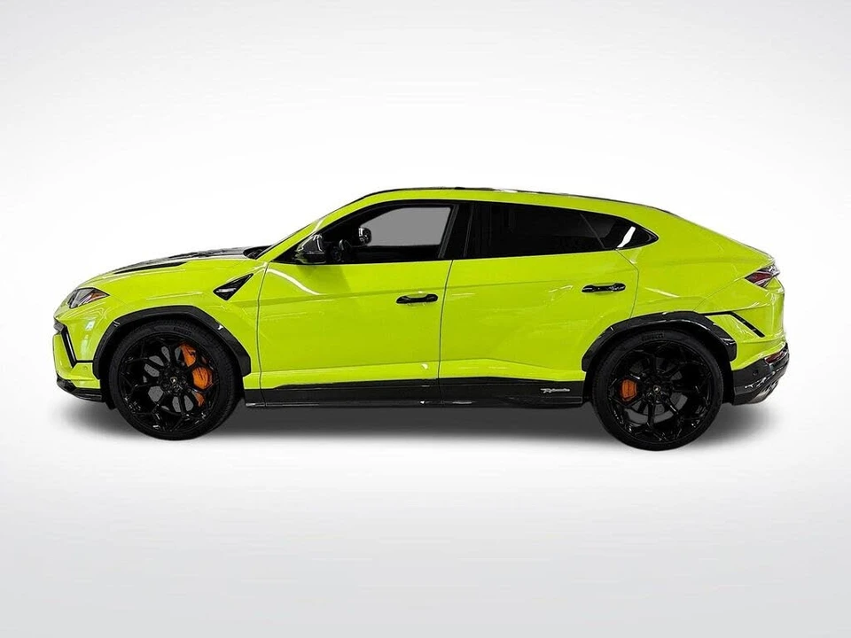 2023 Lamborghini Urus Performante - Image 2 of 31