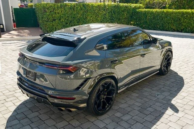 2023 Lamborghini Urus Performante - Image 27 of 31