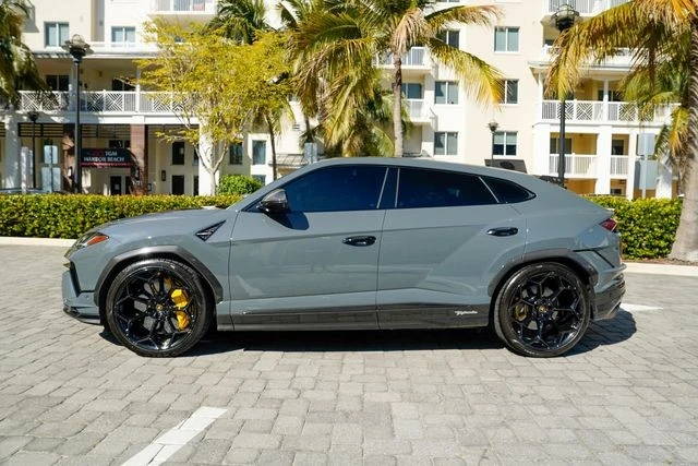 2023 Lamborghini Urus Performante - Image 15 of 31