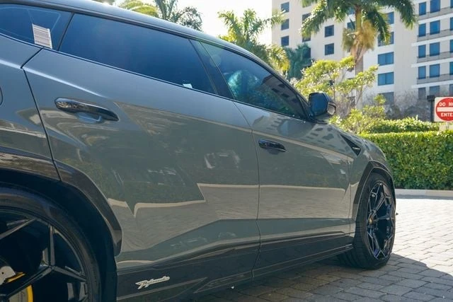 2023 Lamborghini Urus Performante - Image 29 of 31