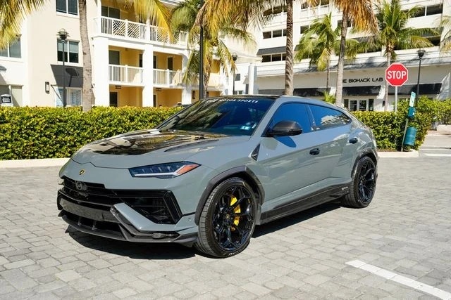2023 Lamborghini Urus Performante - Image 2 of 31