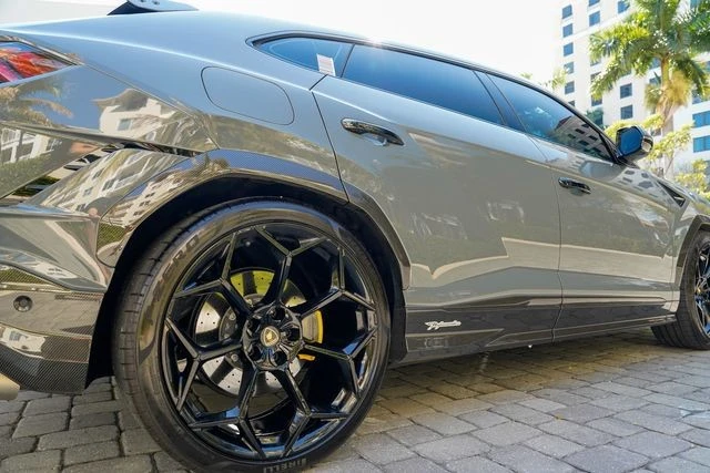 2023 Lamborghini Urus Performante - Image 30 of 31