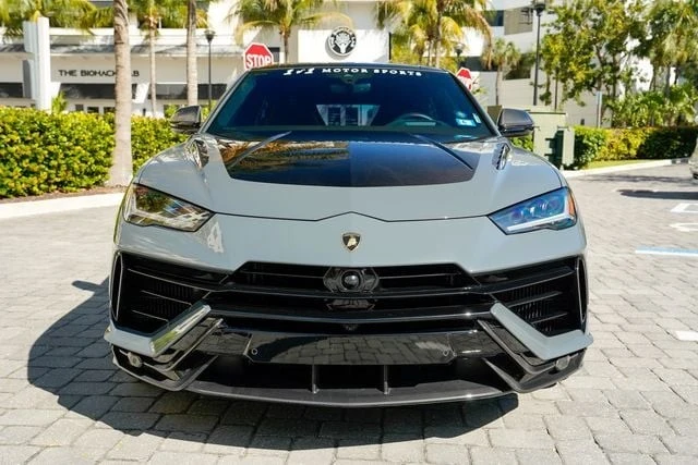 2023 Lamborghini Urus Performante - Image 7 of 31