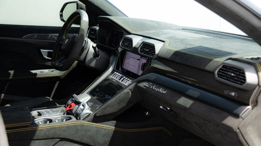 2023 Lamborghini Urus Performante - Image 10 of 31