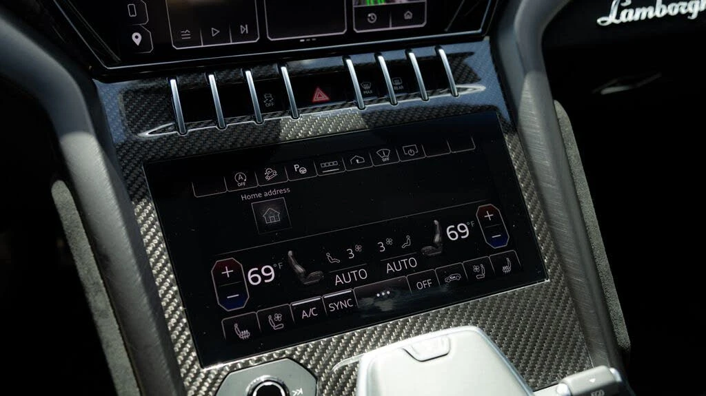 2023 Lamborghini Urus Performante - Image 16 of 31
